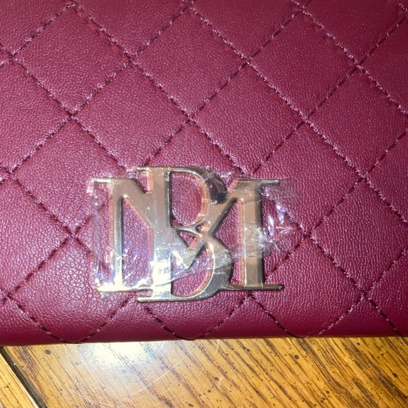 Badgley Mischka Long Wallet NWOT Diamond Quilted Vegan Leather Plum - Picture 6 of 8